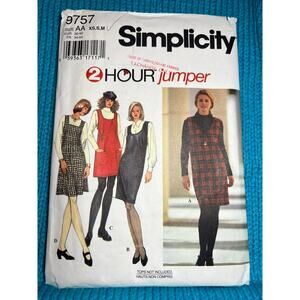 Simplicity 9757 pattern jumper straight or a line 1990s size xs s m